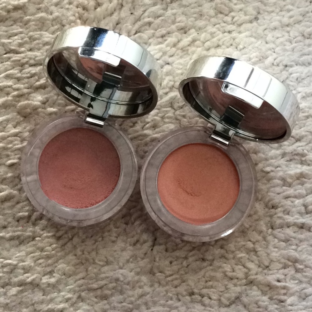 4 blushes - Picture 2 of 4